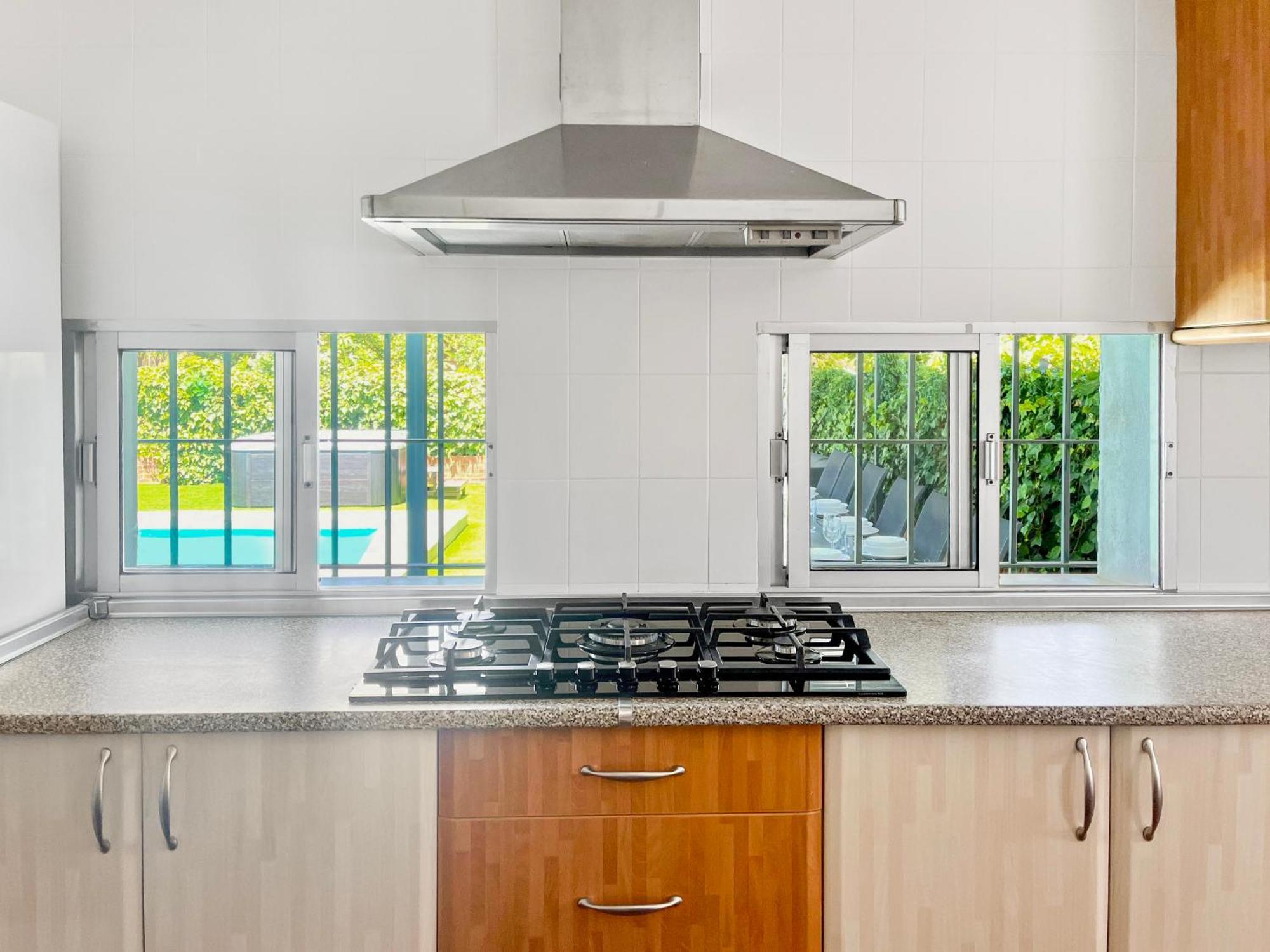 San Patricio I Piscina Privada I Jacuzzi I Bbq I Ps5 I Aire Acon I 3000m2 I 5min-centro * Jerez de la Frontera
